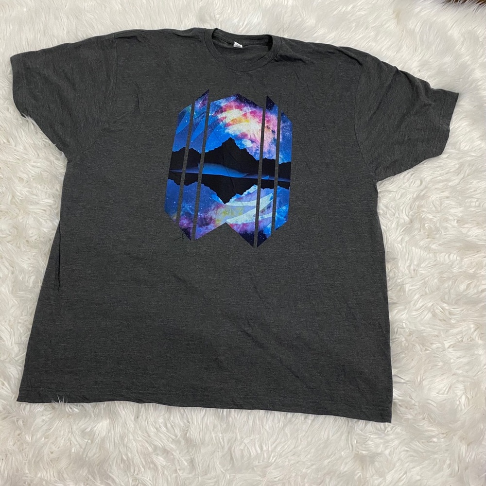 Nighttime Landscape Graphic T-Shirt Unisex Gray